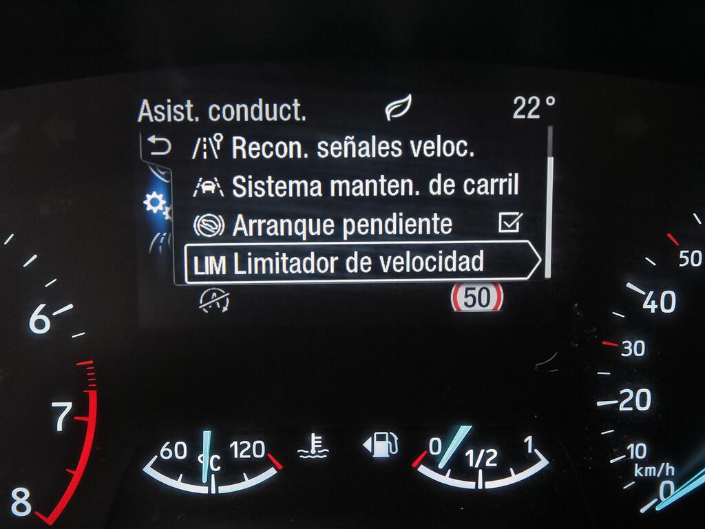 Ford Focus 1.0 Ecoboost MHEV 92kW ST-Line  // 78.098 km