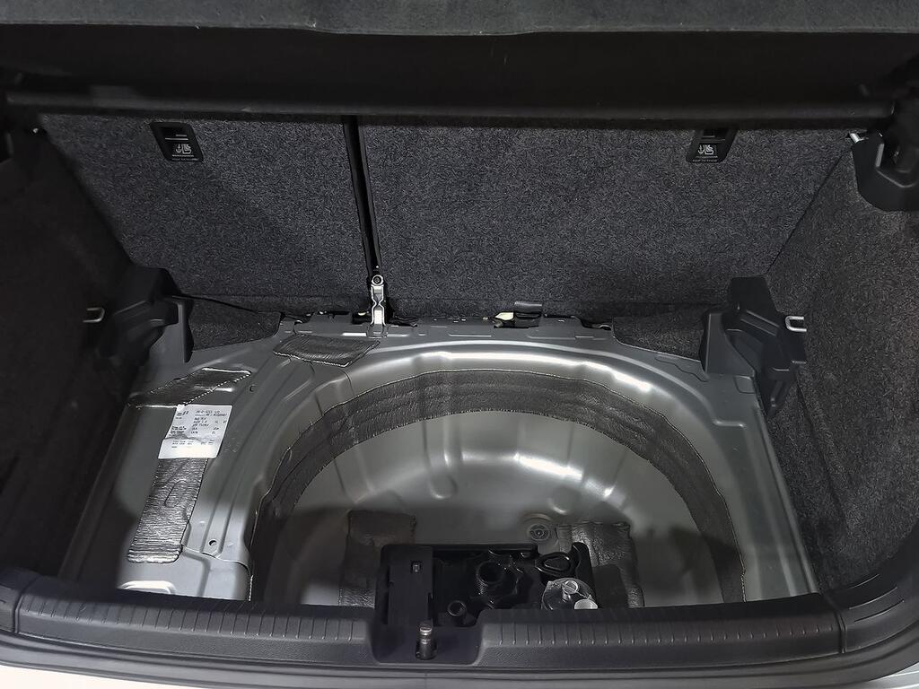 Volkswagen Polo Advance 1.0 TSI 70kW (95CV)   //  18.599 km