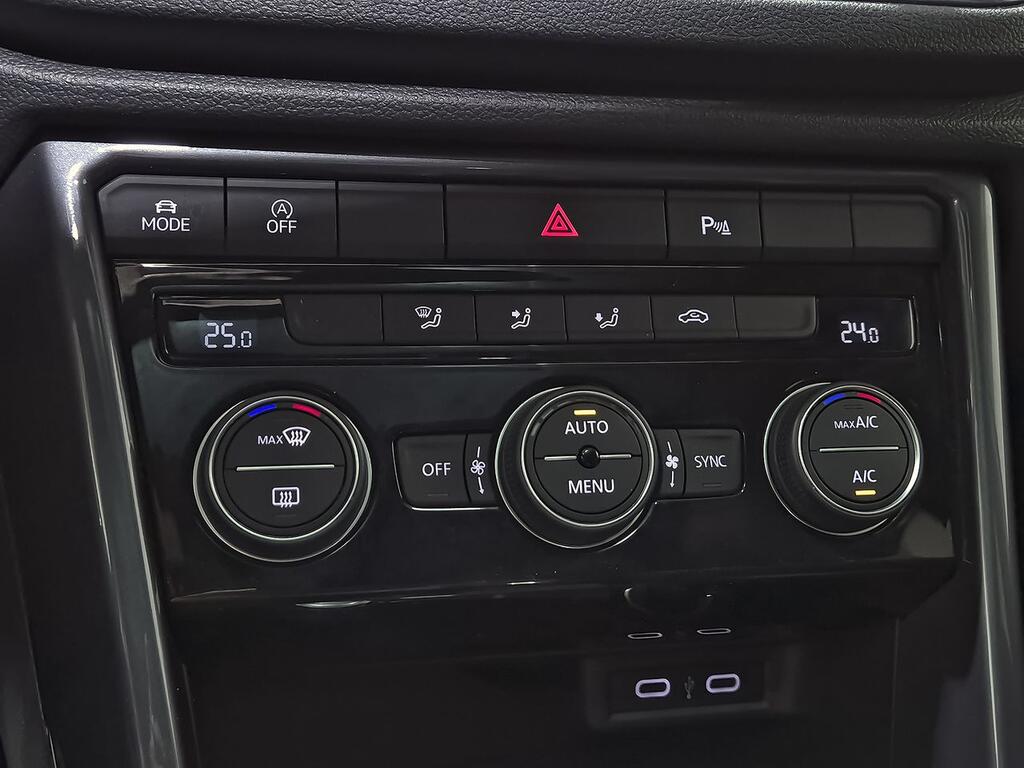 Volkswagen T-Roc Sport 1.5 TSI 110kW (150CV) DSG  //  42.009 km