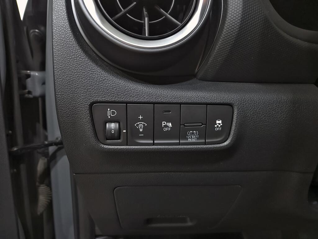 Hyundai Kona 1.6 GDI HEV Tecno 2C DCT  //  53.419 km