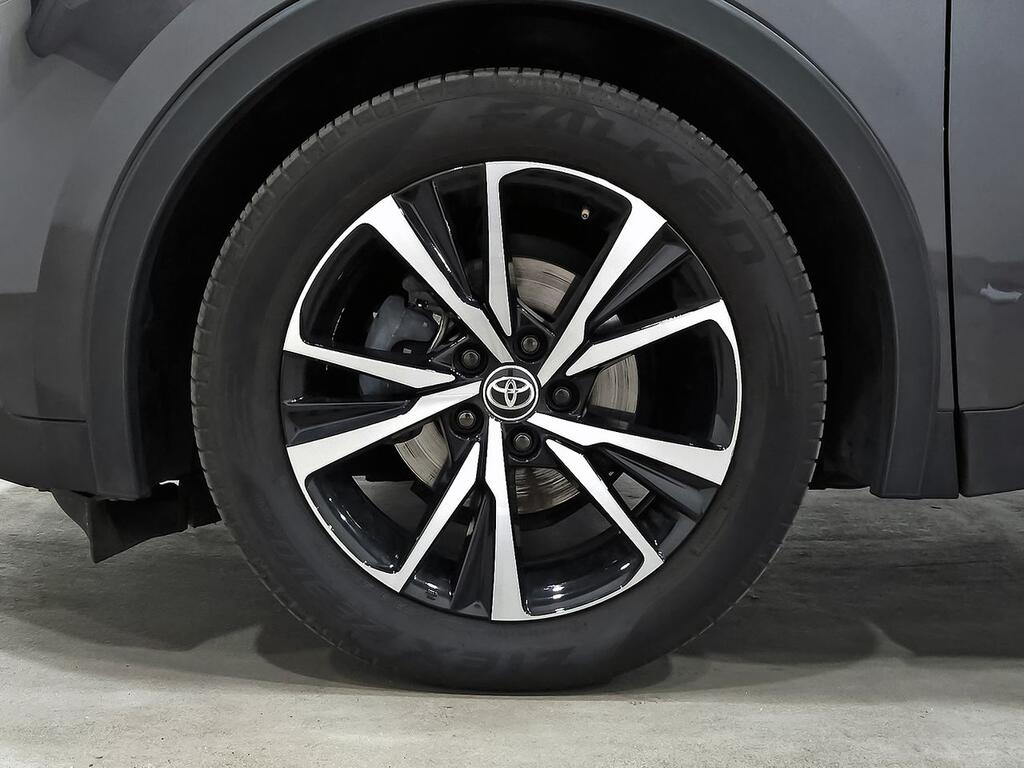 Toyota C-HR 1.8 140H Advance  //  50.871 km