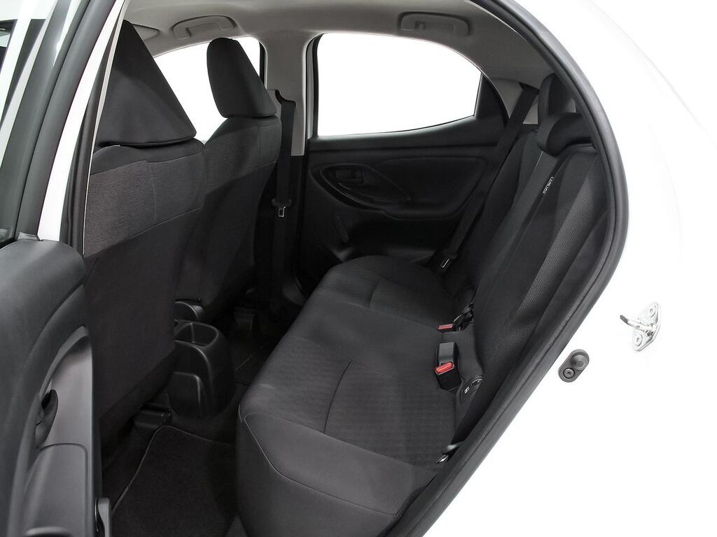 Toyota Yaris 1.0 70 Business // 48.670 km