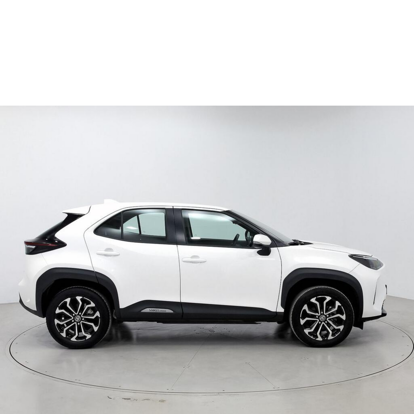 Toyota Yaris Cross 1.5 120H Active Tech  // 22.268 km