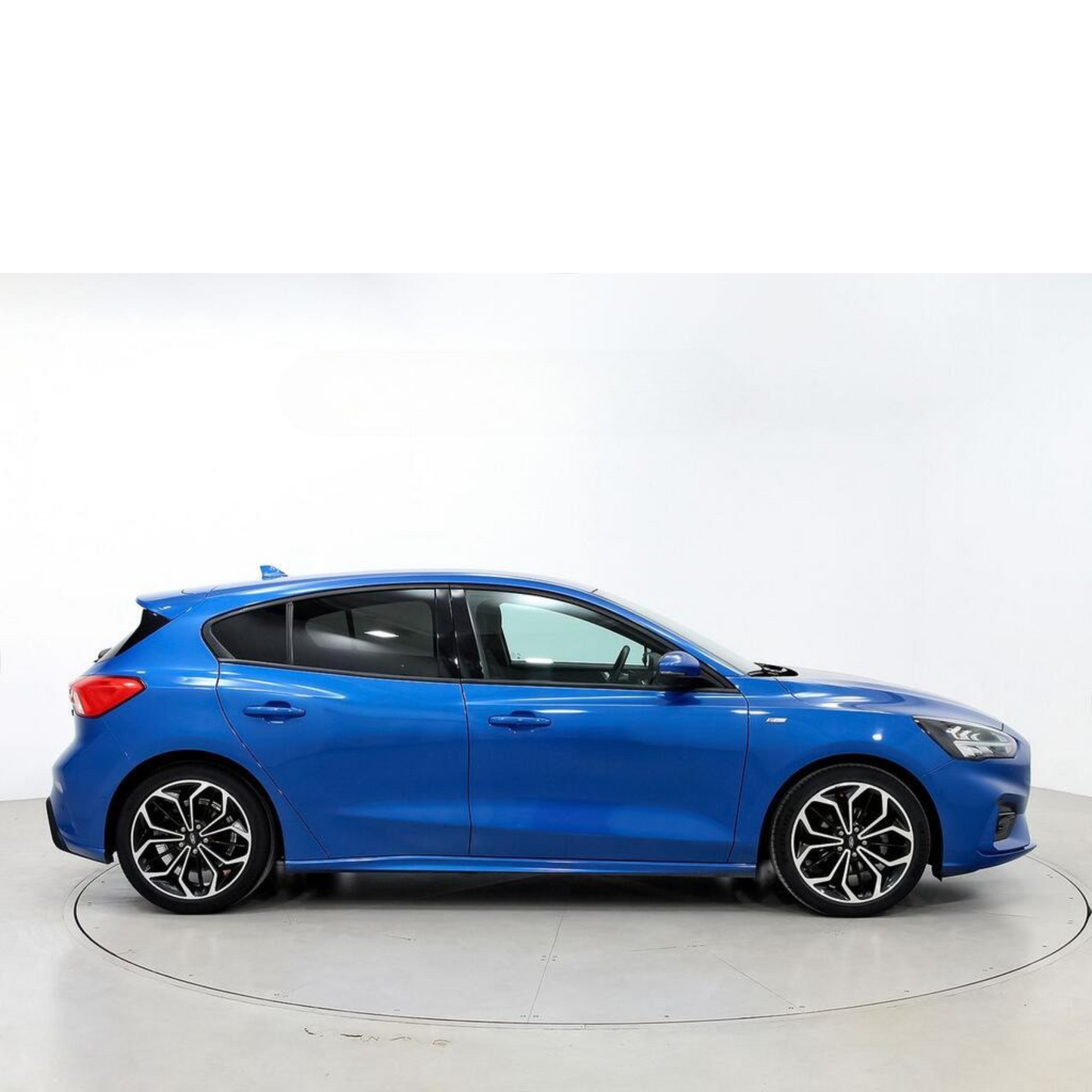 Ford Focus 1.0 Ecoboost MHEV 92kW ST-Line  // 78.098 km