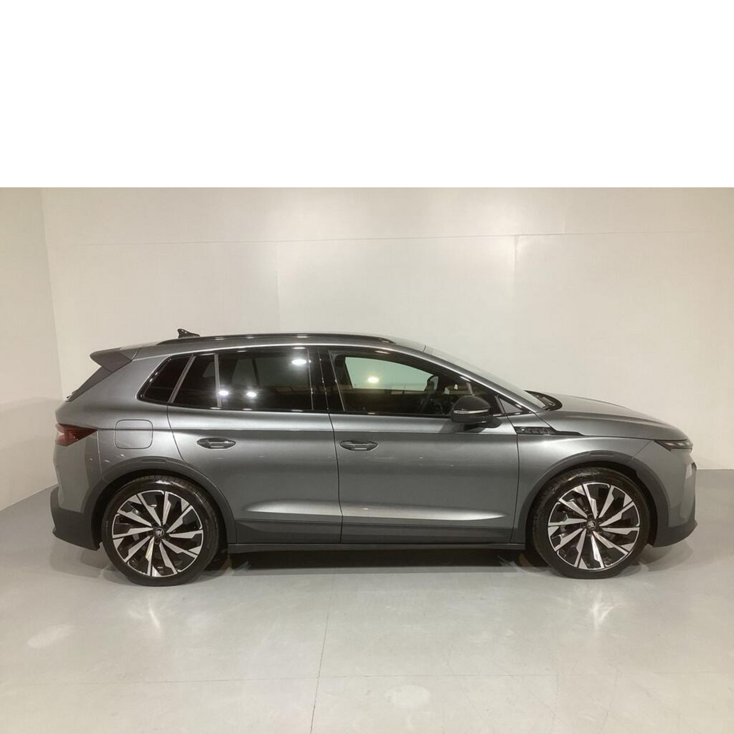 Skoda Elroq 150 kW (204 CV) 63 kWh Sportline //  1 km