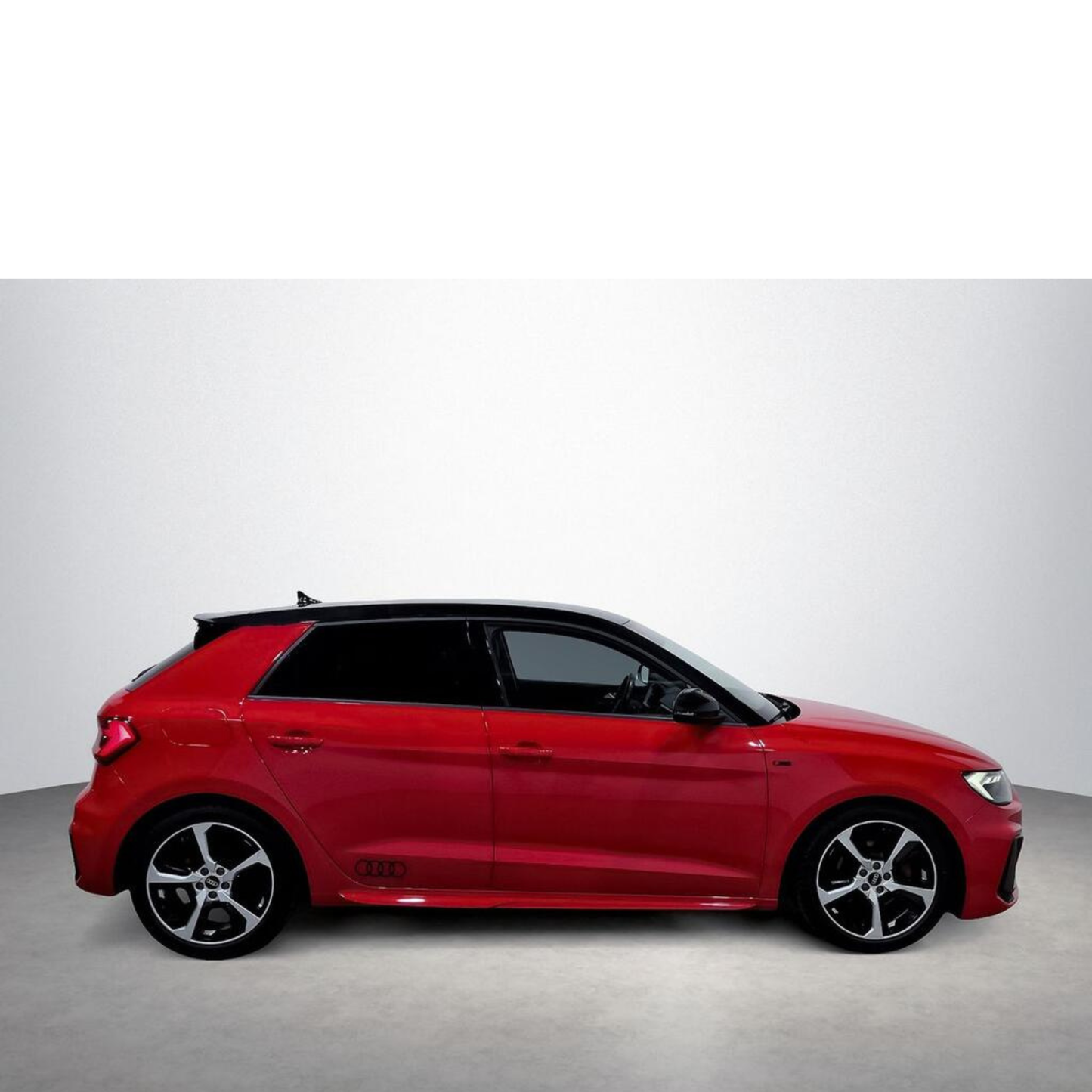 Audi A1 Sportback Black line 30 TFSI 85kW S tron  //  40.282 km