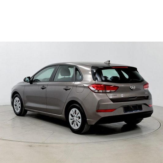 Hyundai i30 1.5 DPI Essence  // 48.966 km