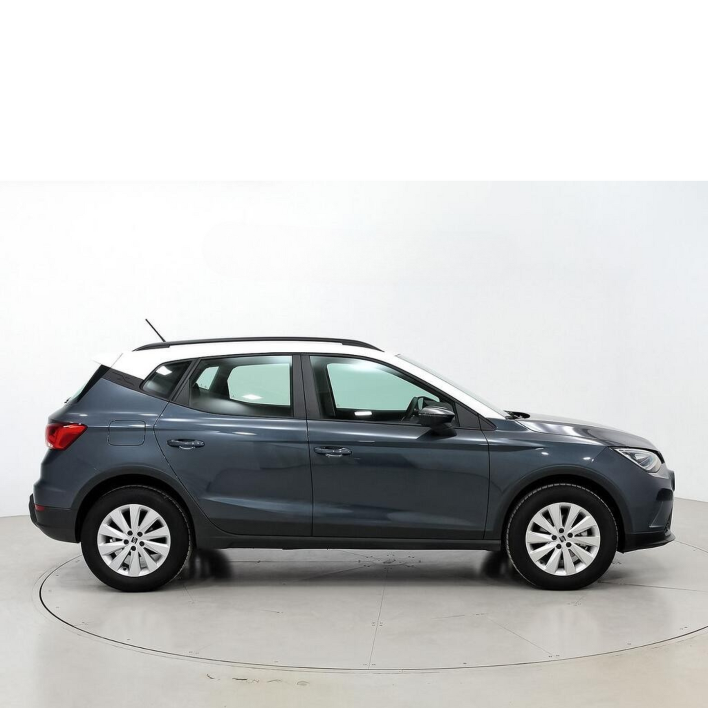 SEAT Arona 1.0 TSI 81kW (110CV) Style XL  //  14.465 km