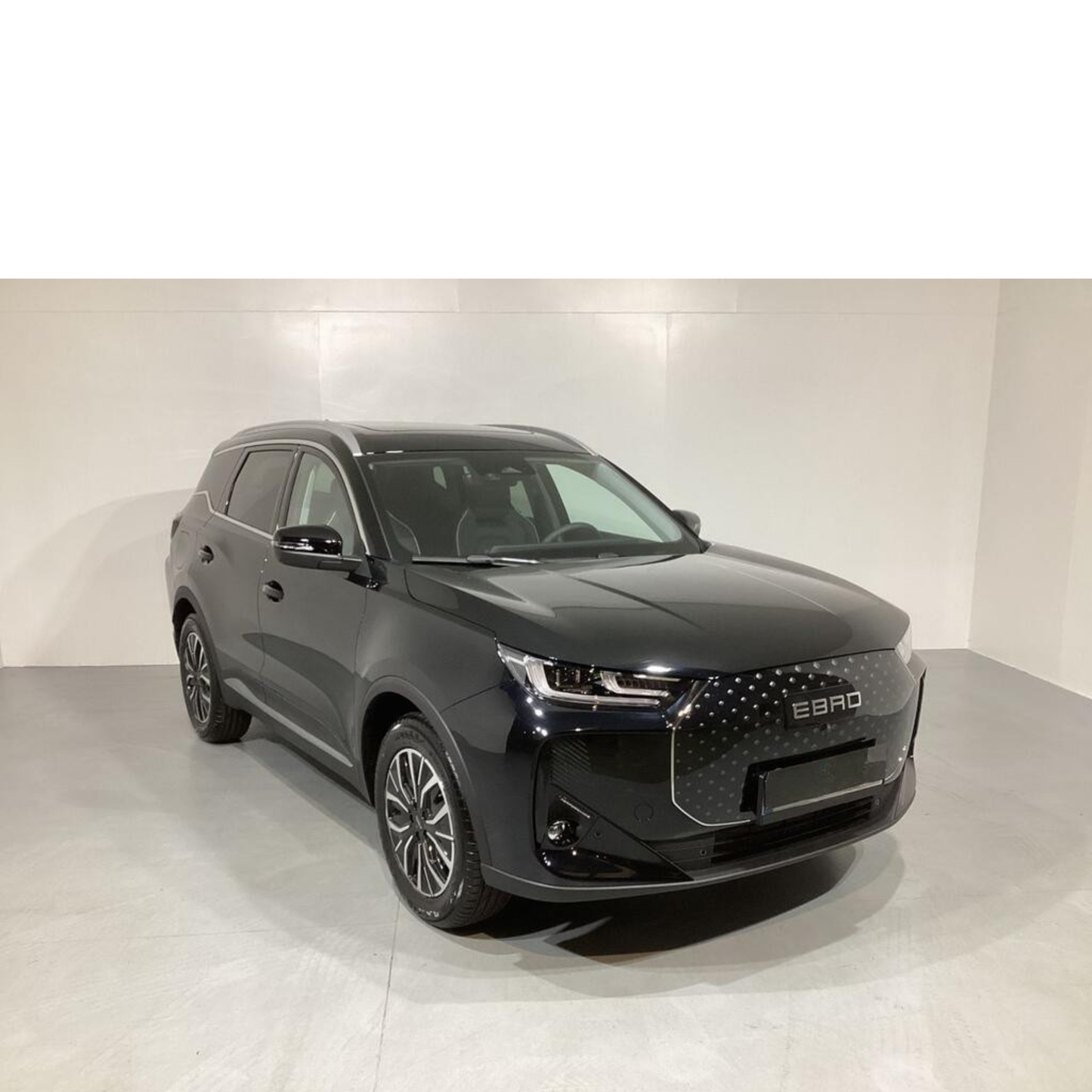 Ebro S700 1.5 TGDI PHEV Luxury E-CVT  //  1 km