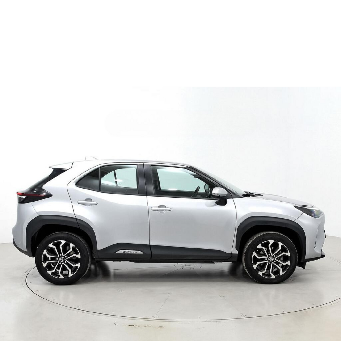 Toyota Yaris Cross 1.5 120H Active Tech  //  34.205 km