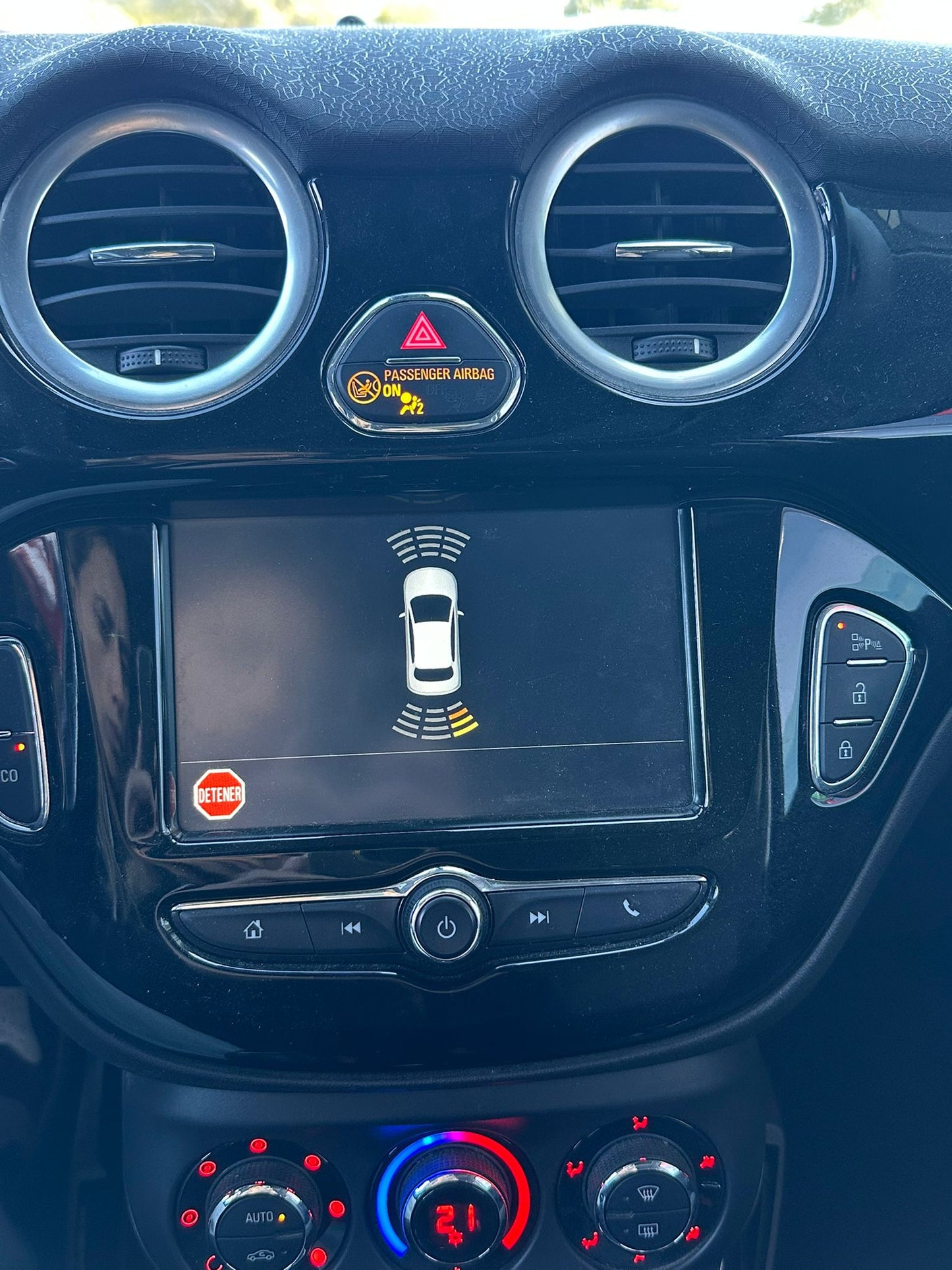 OPEL Adam 1.4 de 64 kW (87 CV)   //  30.305 km