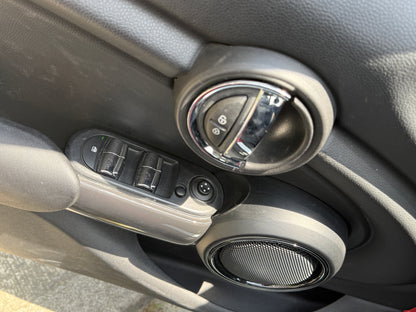 MINI  ONE 5P 149 kw (75CV) //  32.247 km