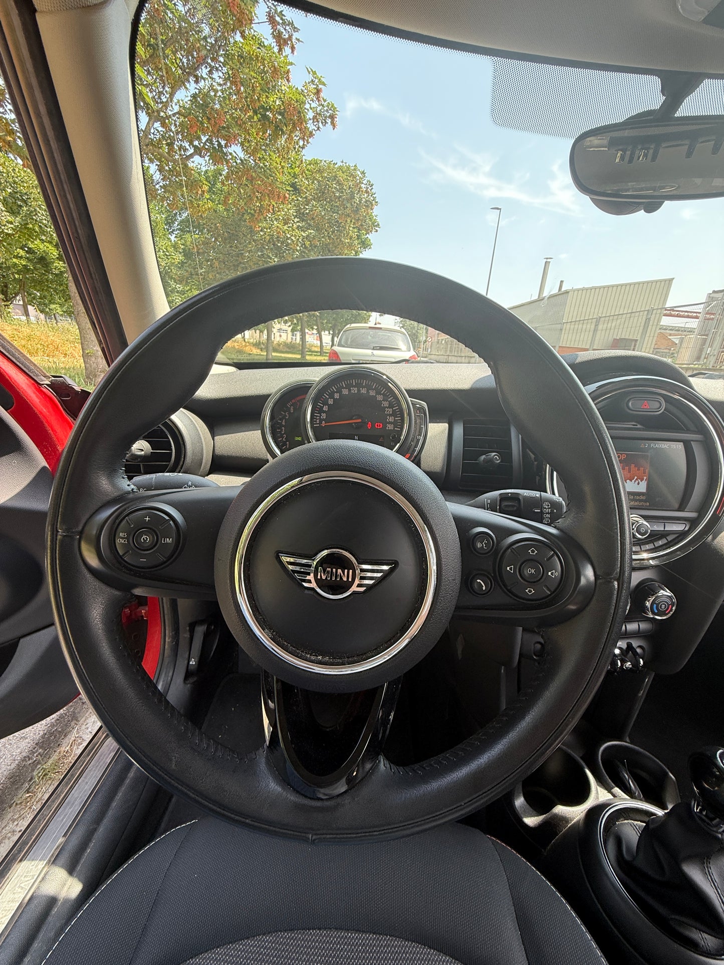 MINI  ONE 5P 149 kw (75CV) //  32.247 km
