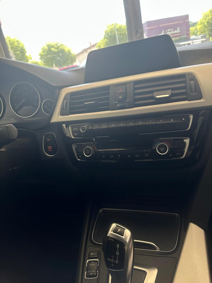BMW SERIES 3 318d // 58.000 km