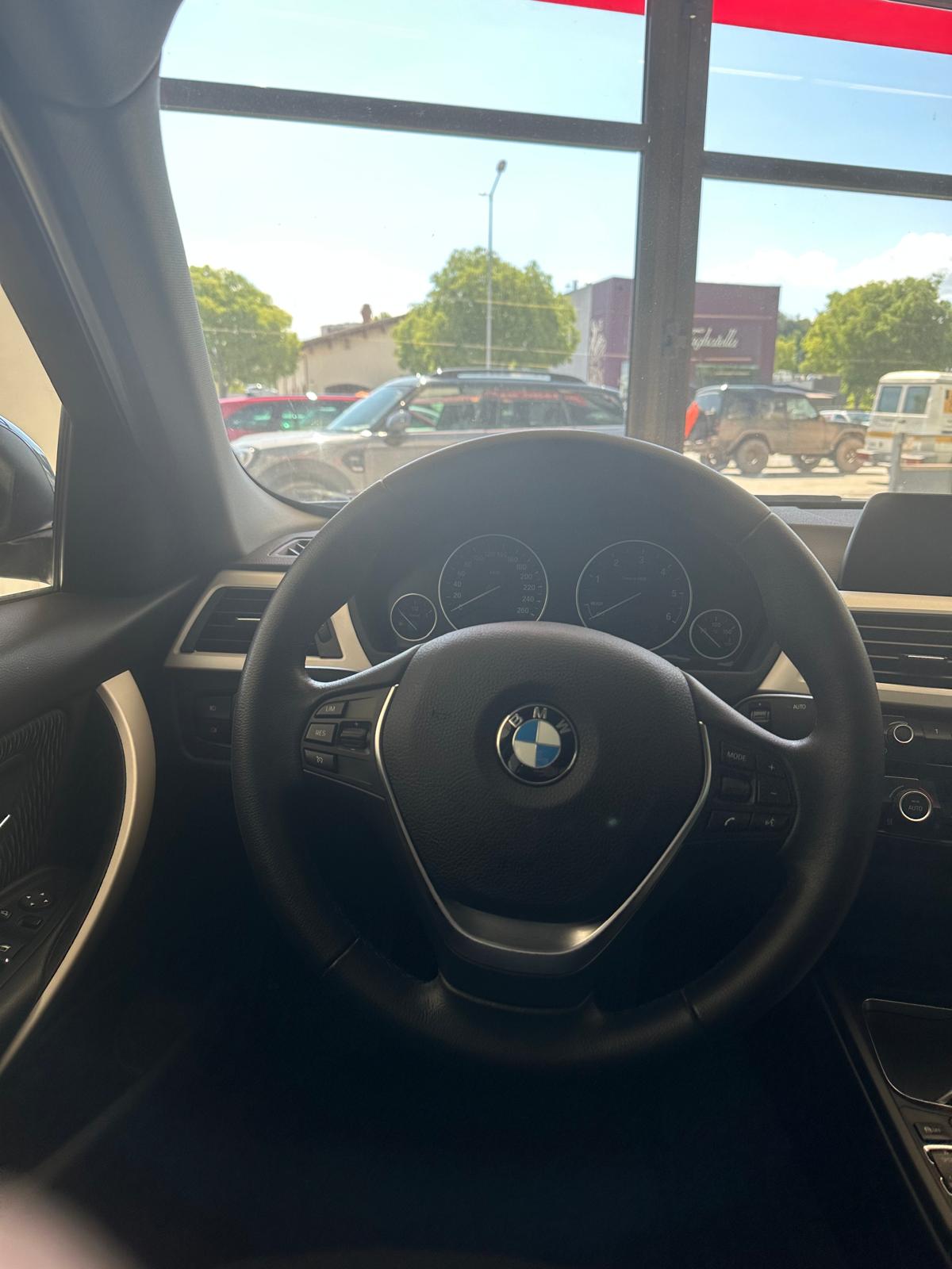 BMW SERIES 3 318d // 58.000 km