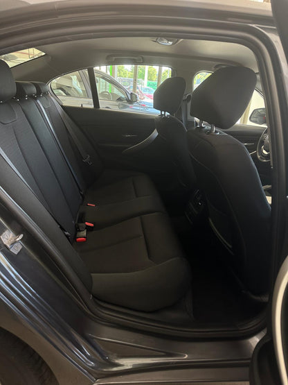 BMW SERIES 3 318d // 58.000 km