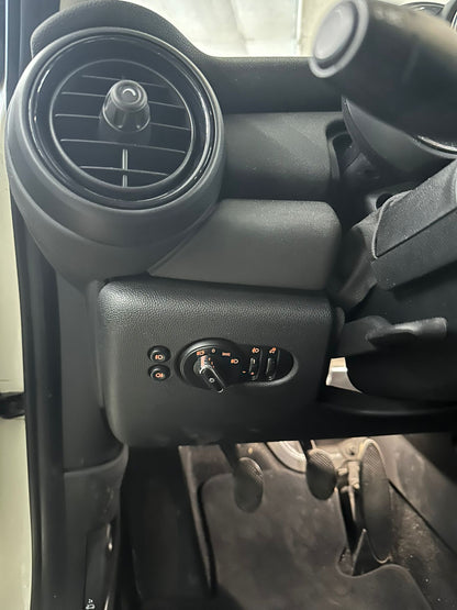 MINI ONE // 63.820 km