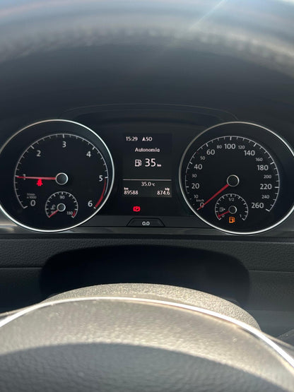 VOLKSWAGEN GOLF Last Edition 1.6 TDI 85kW (115CV)  //  89.588 km