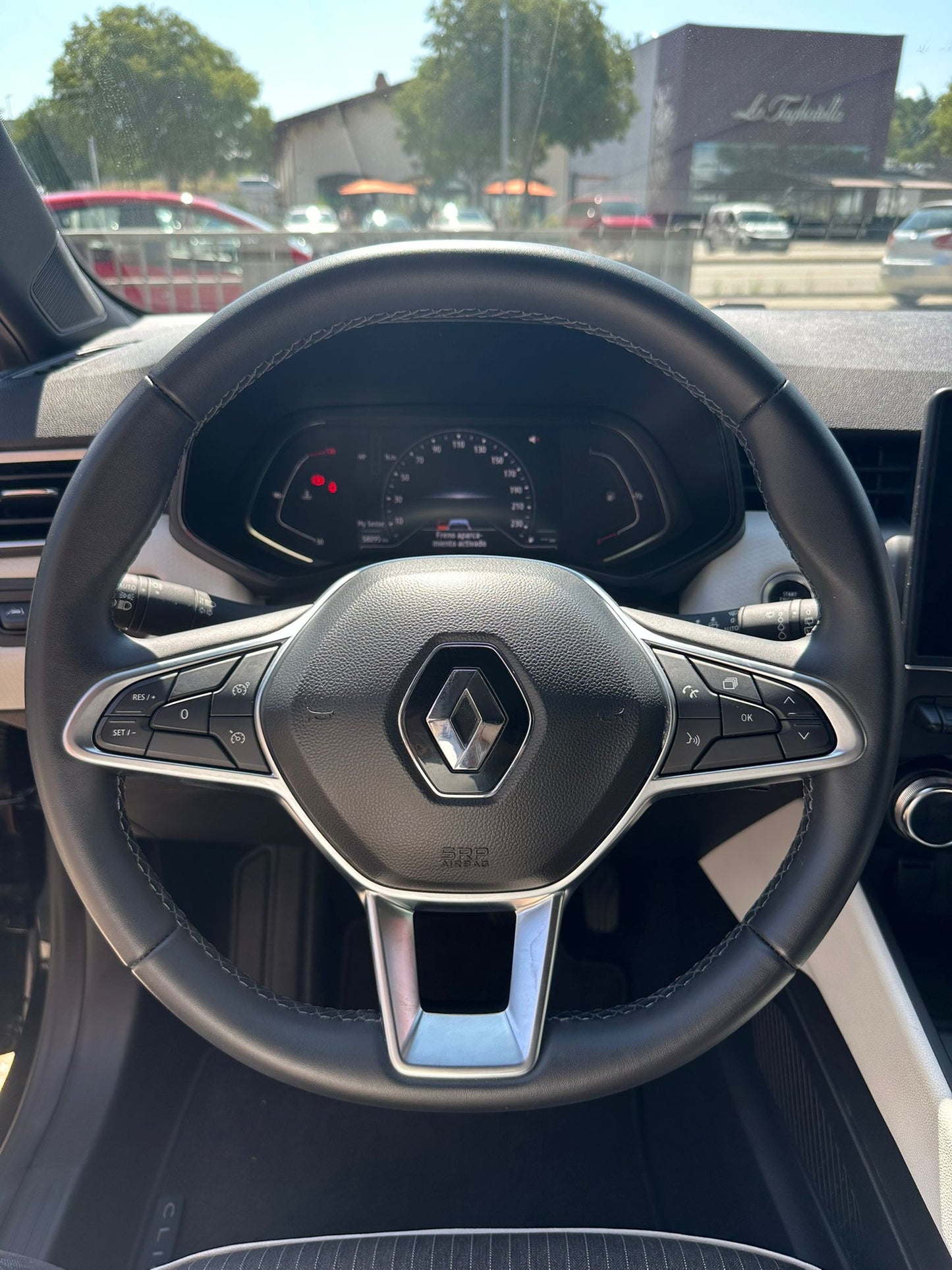 Renault Clio TECHNO TCe 67 kW (91CV) //  58.059 km