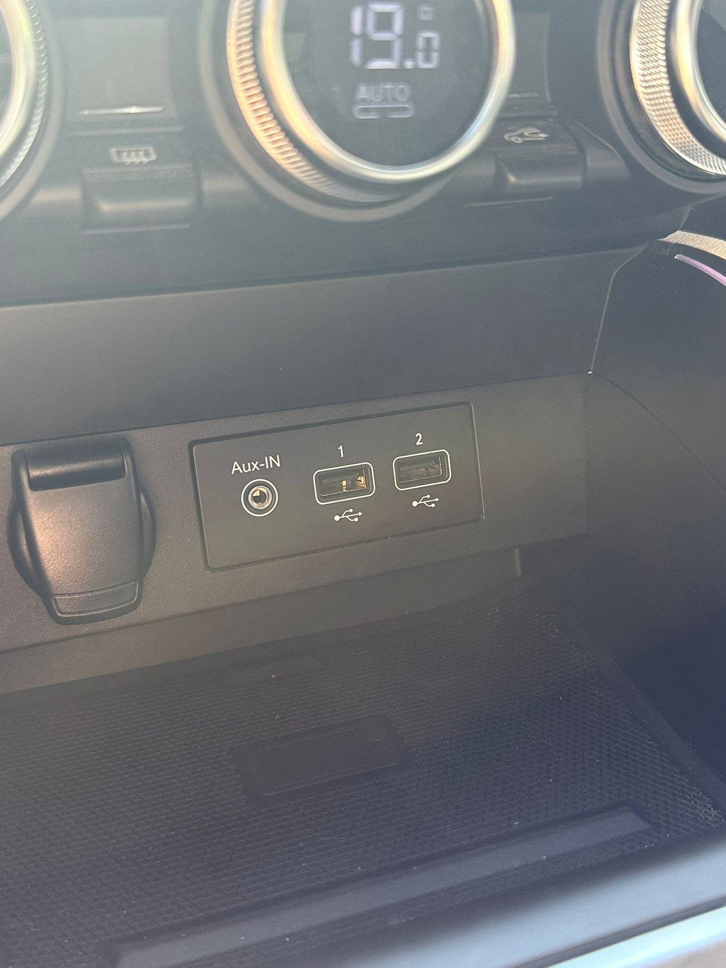 Renault Clio TECHNO TCe 67 kW (91CV) //  58.059 km