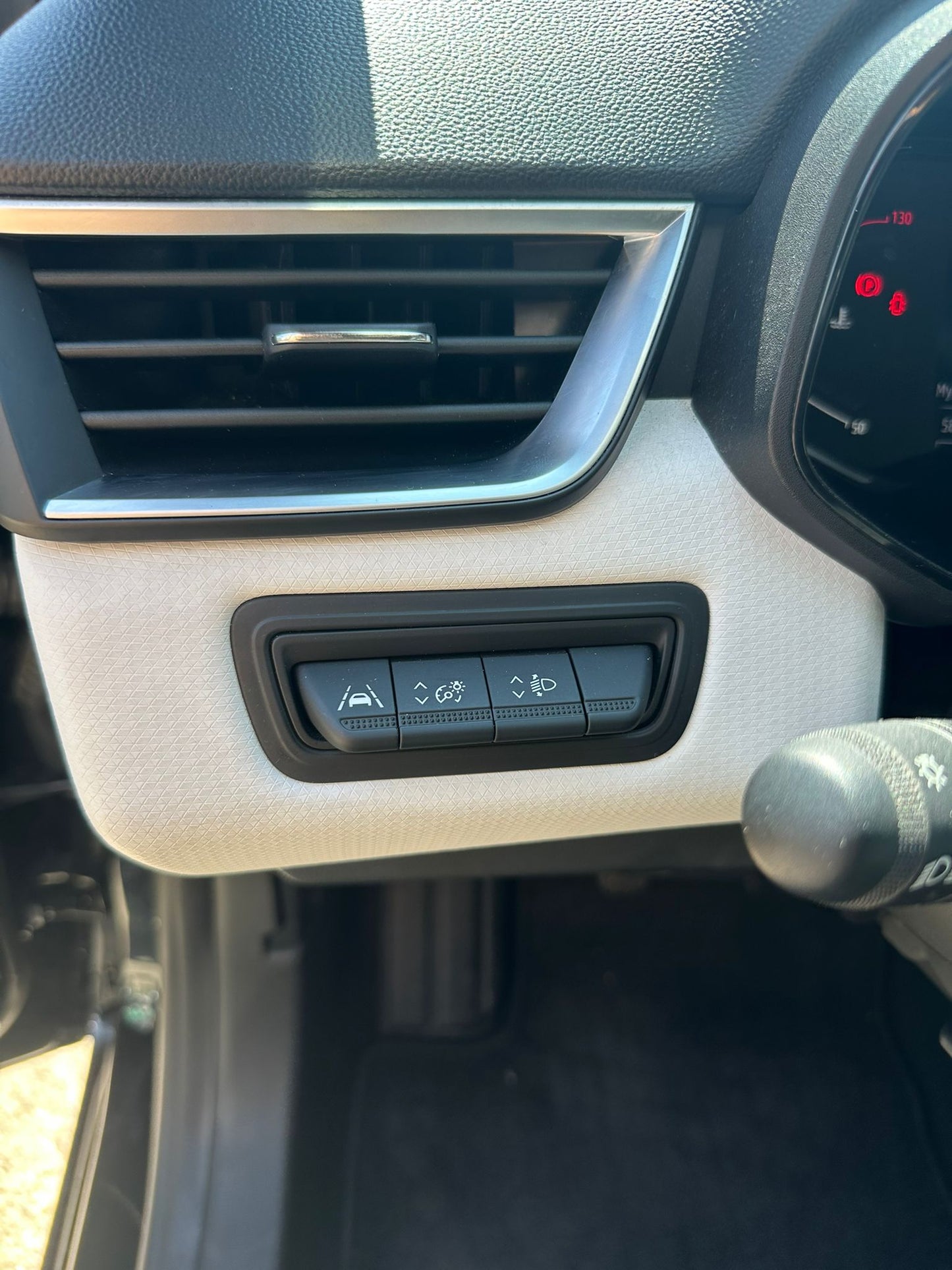 Renault Clio TECHNO TCe 67 kW (91CV) //  58.059 km