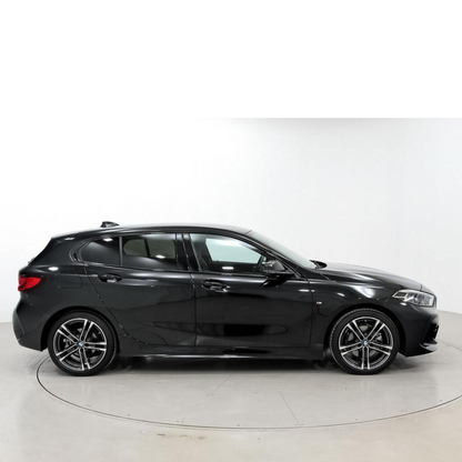 BMW Serie 1 118i Corporate Auto 140 cv  //  30.667 km