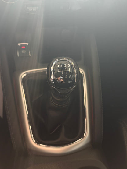Nissan Qashqai 1.6 dci tekna // 62.400 km