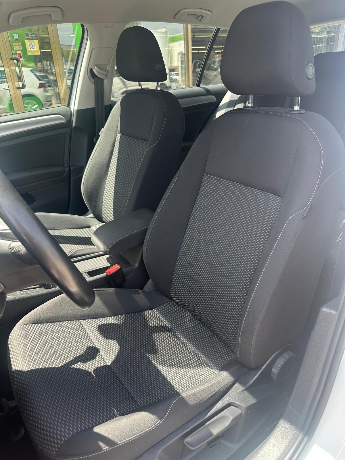 VOLKSWAGEN GOLF Last Edition 1.6 TDI 85kW (115CV)  //  89.588 km