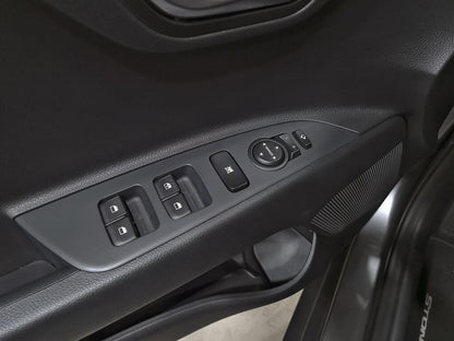 Kia Stonic 1.0 T-GDi 74kW (100CV) MHEV MT Concept  //  8.547 km