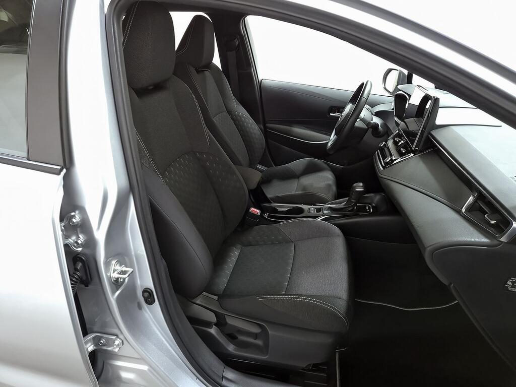 Toyota Corolla 140H Active Plus  // 48.513 km