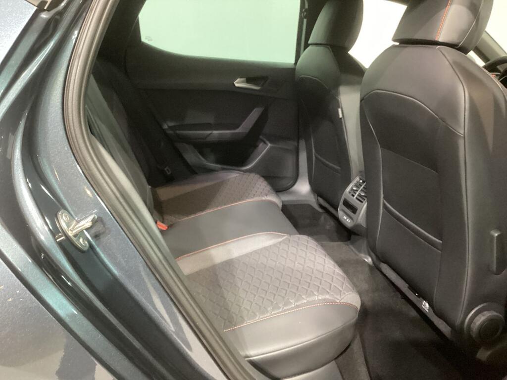 SEAT Leon 1.0 eTSI 81kW DSG-7 S&S FR 25 Aniversario  // 47.046 km