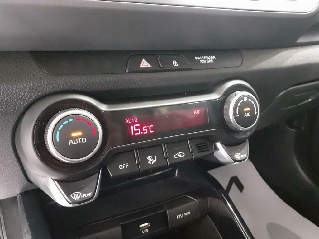Kia Stonic 1.0 T-GDi 74kW (100CV) MHEV iMT Drive  // 56.856 km