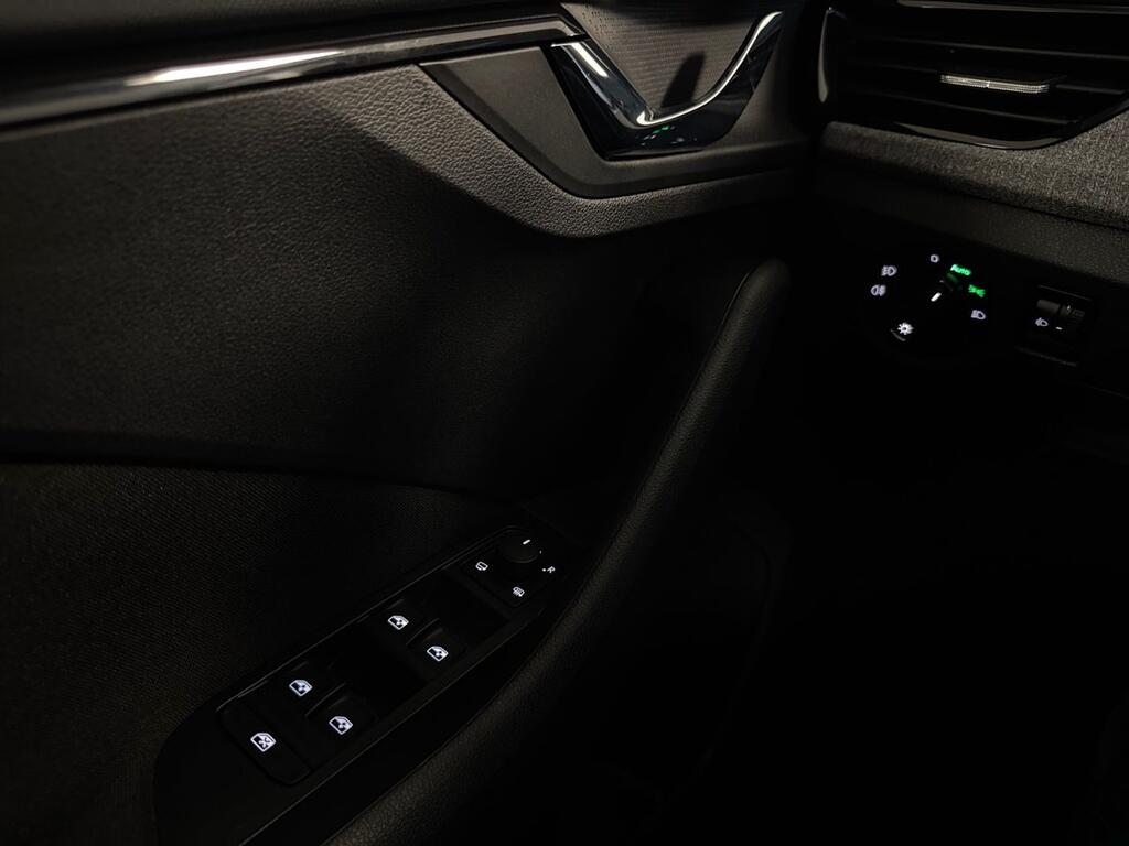 Skoda Kamiq 1.0 TSI 85kW (115CV)  SELECTION  //  30.143 km