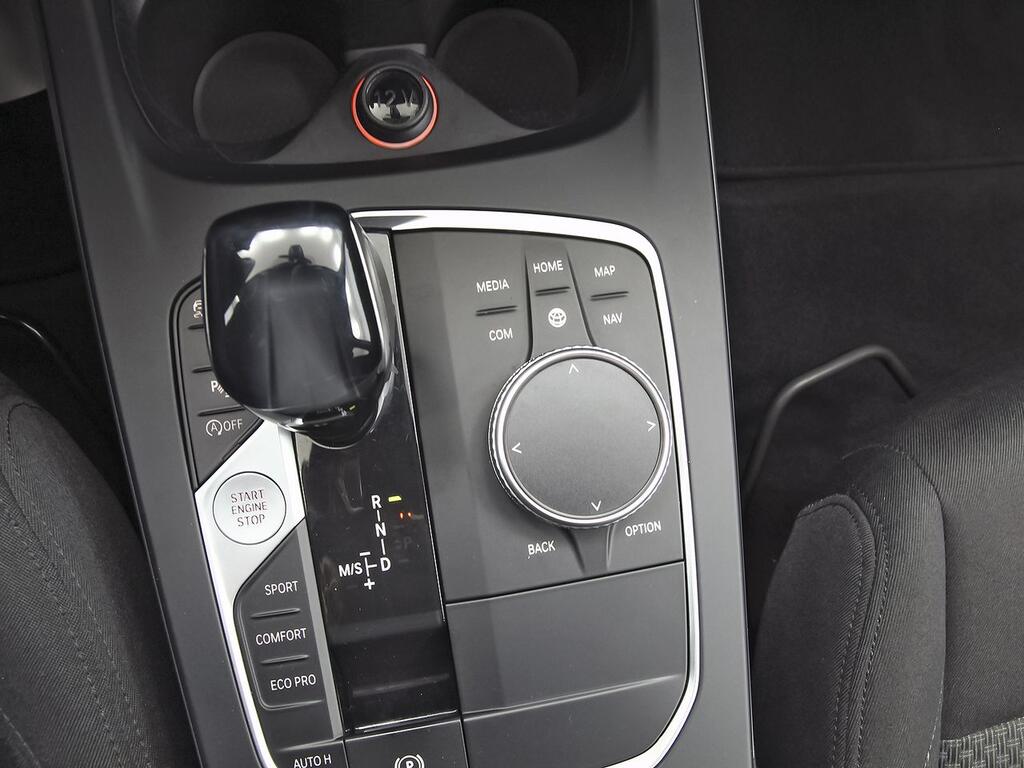 BMW Serie 1 118i  (140 CV)  //  63.400 km