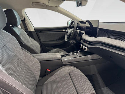 Skoda Superb Combi 1.5 TSI iV P-HEV DSG Selection  //  1 km