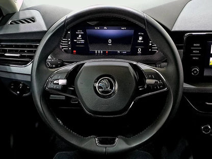 Skoda Scala 1.0 TSI 81KW (110 CV) DSG Ambitio //  15.330 km