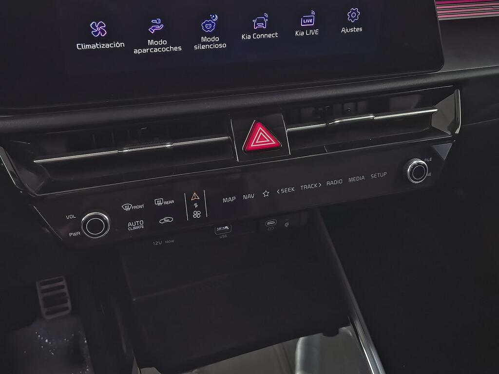 Kia Niro 1.6 GDi HEV 104kW (141CV) Emotion  //  24.500 km