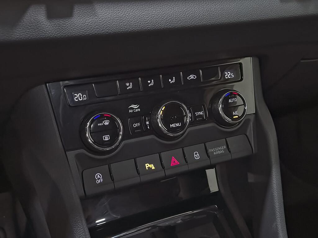 Skoda Karoq 1.5 TSI 110kW (150CV) DSG ACT Sportline  //  10.959 km