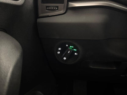 Skoda Karoq 1.5 TSI 110kW (150CV) DSG ACT Selection   //  9.857 km