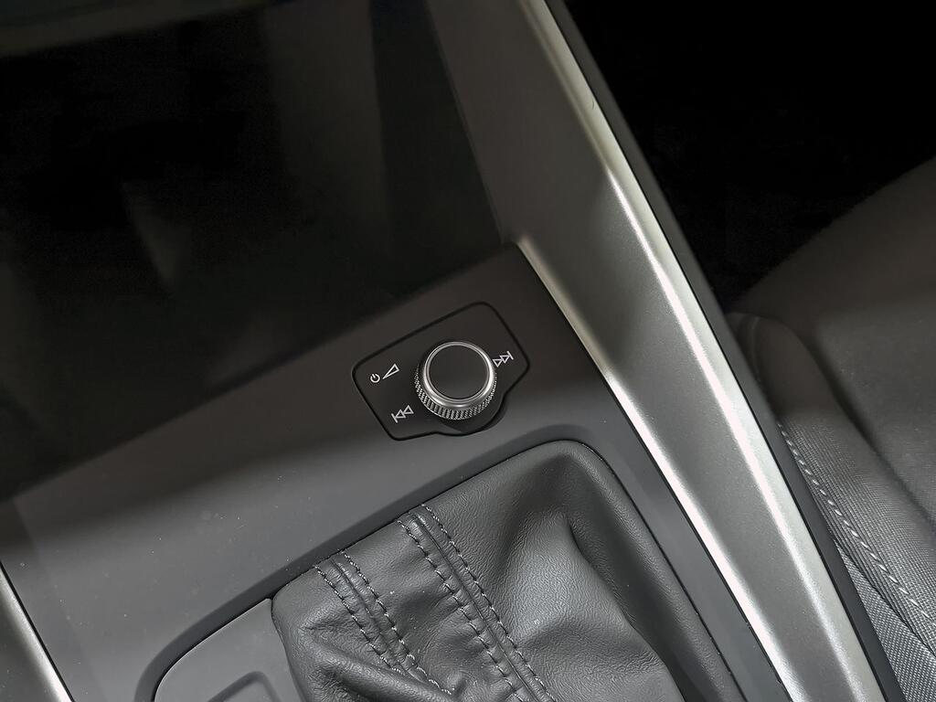 Audi A1 Sportback Black line 30 TFSI 85kW S tron  //  40.282 km