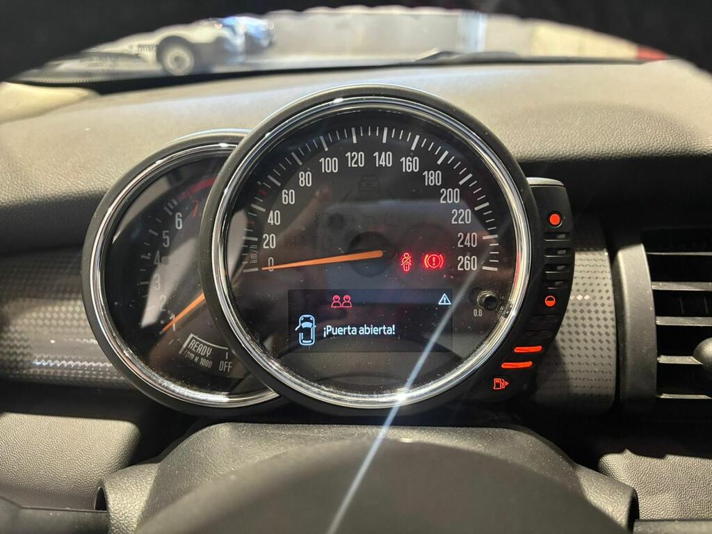 Mini COOPER  //  69.300 km