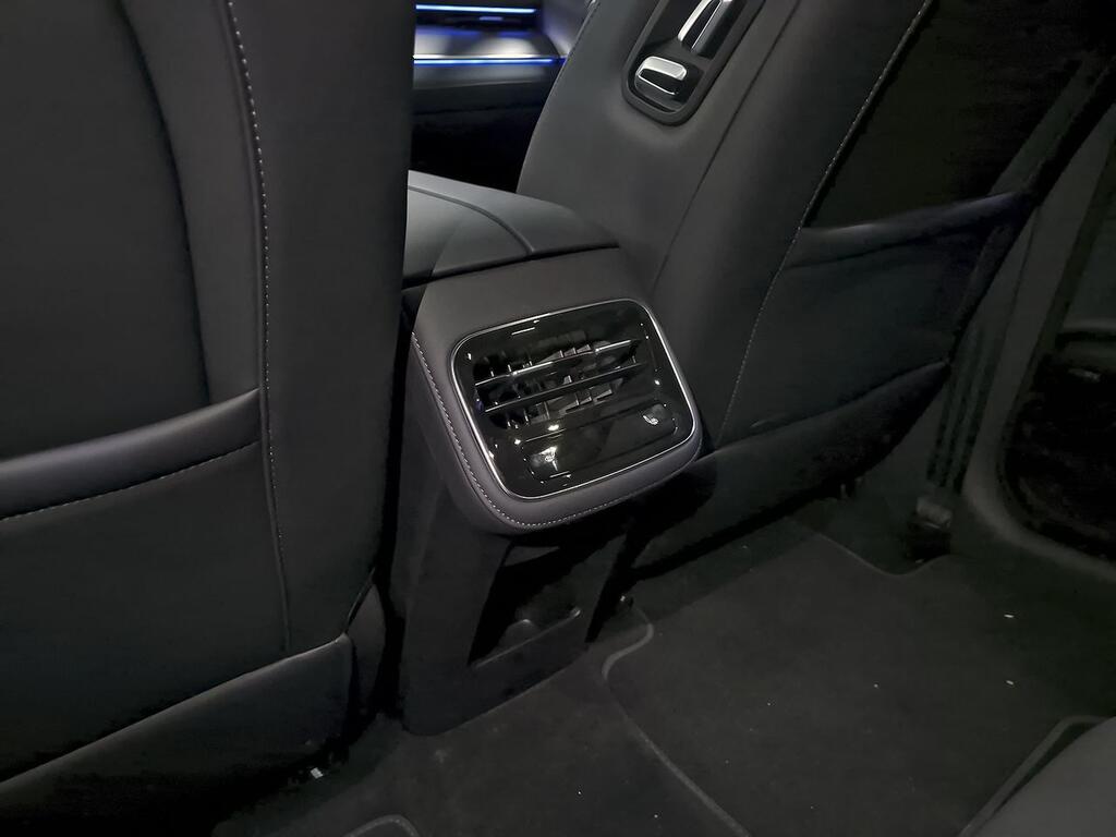 Ebro S800 1.5 TGDI PHEV Luxury E-CVT  //  7.800 km