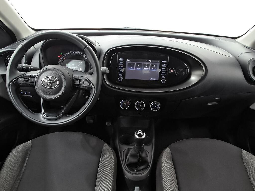 Toyota Aygo X Cross 1.0 VVT-I 72CV Play  //  34.578 km