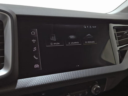 Audi A1 Sportback Black line 30 TFSI 85kW S tron  //  40.282 km