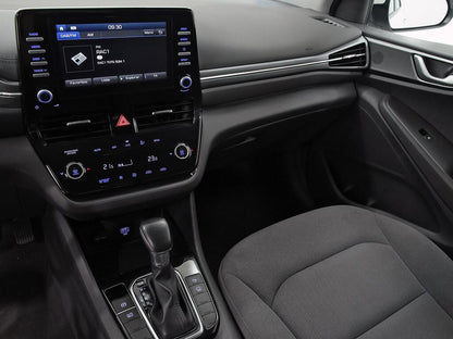 Hyundai IONIQ 1.6 GDI HEV Tecno DCT  //  78.240 km