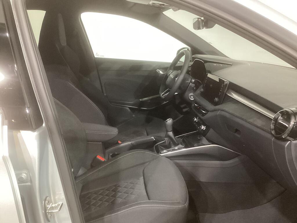Skoda Fabia 1.0 TSI 70KW (95cv)Plus 95 CV  //  1 km