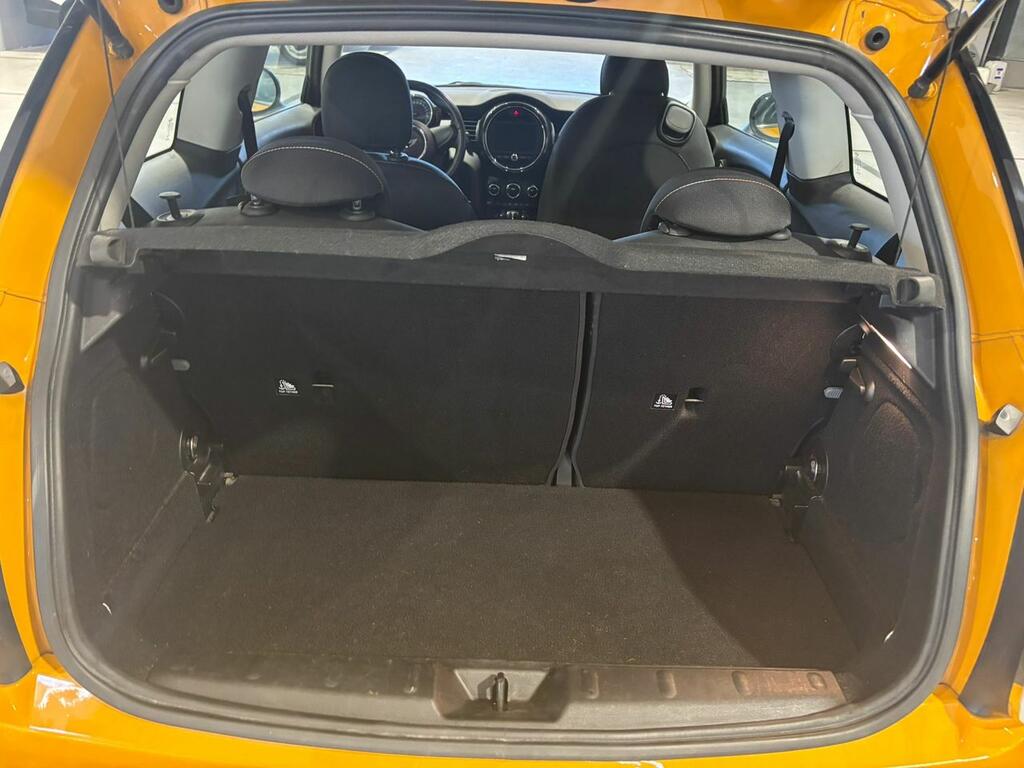 Mini COOPER  //  69.300 km