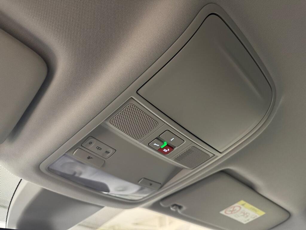 Skoda Karoq 1.5 TSI 110kW (150CV) DSG ACT Selection   //  18.855 km