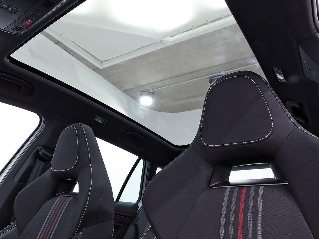 Skoda Kamiq 1.0 TSI 85kW (115CV) DSG MONTE CARLO  //  24.213 km
