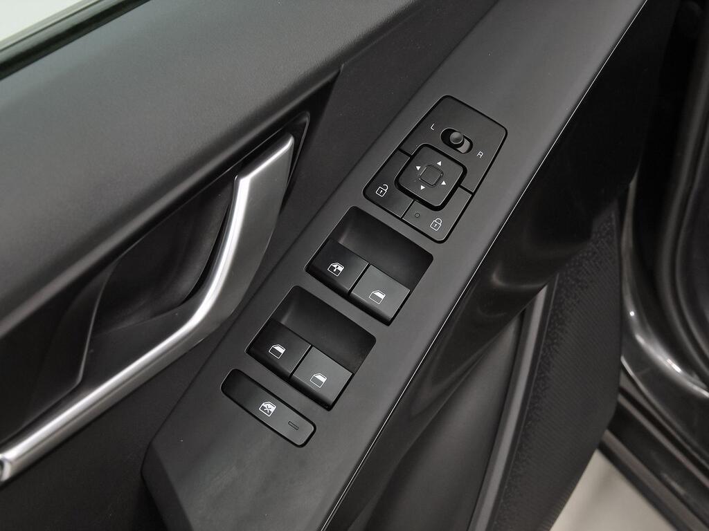 Kia Niro 1.6 GDi PHEV 104kW (141CV) Concept //    46.203 km